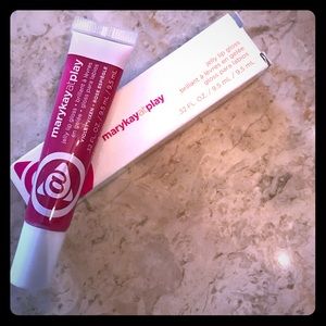 Mary Kay Jelly Lip Gloss Color- Violet Vixen.